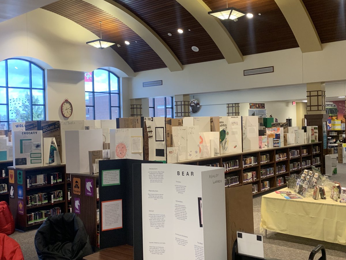 LibraryCPJHS's tweet photo. The 7th grade CPJH science teachers are amazing! I absolutely love this project, and I love that the students get to showcase their creations in the library! ⁦@CPJH7thSCIENCE⁩ #KnowYourImpact https://t.co/1lj0z5yDZZ