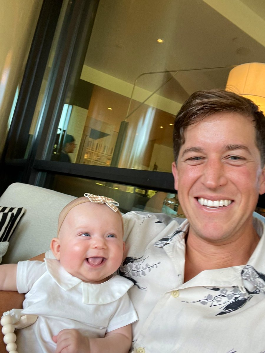 Incredibly grateful for the last 20 weeks of bonding with my baby girl. 

Thank you <a href="/Twitter/">Twitter</a> and my whole team for creating the time and space to be the best dad and husband I can be. 

I’m excited to get to making Twitter better for our customers and people again
🤍