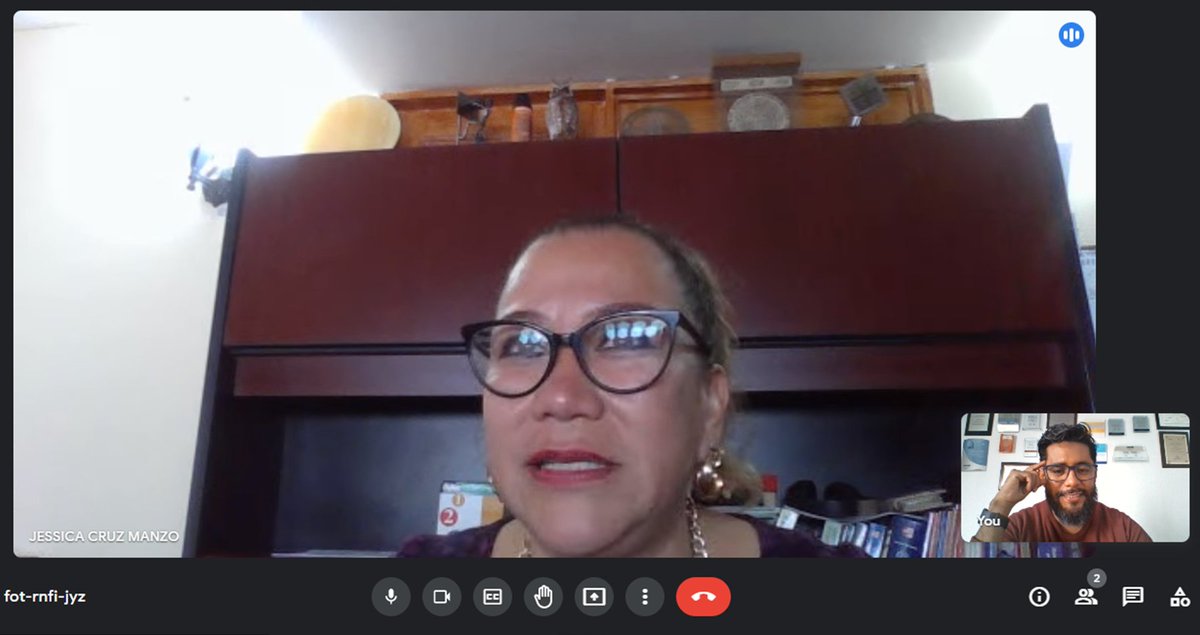 marcomaciasa's tweet photo. Hoy me entrevistó una doctorante de UPAEP sobre el impacto que tiene #Blockchain en los proceso de selección y reclutamiento de personal. La entrevista fue tan rica, que me invitó un a escribir un artículo al respecto, para que pueda salir como referencia en su tesis. https://t.co/oaWSa1lUp5