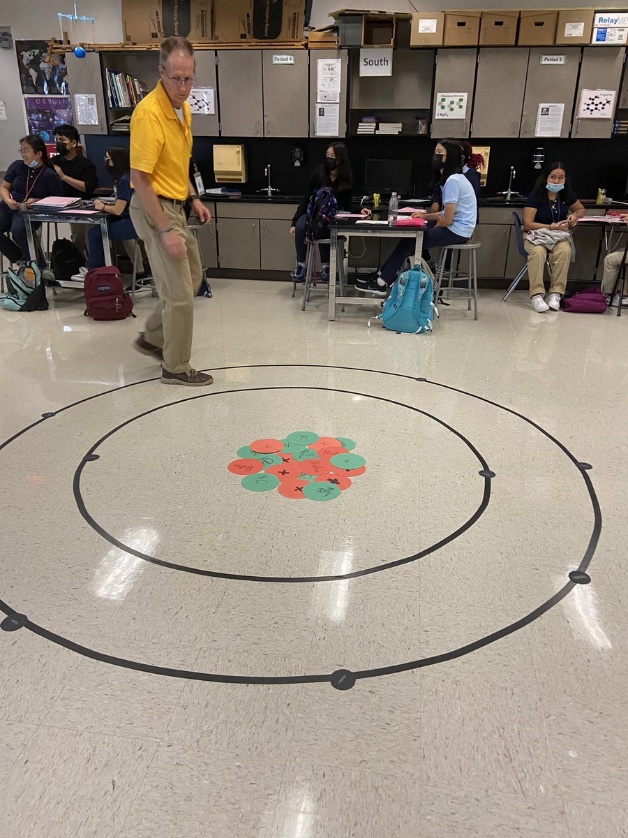 DrPGreenleaf's tweet photo. Mr. Jenkins, aka Mr. J, The Science Guy, teaches students about atoms, while watching Bill Nye, The Science Guy. #EngagingInstruction #PurposePassionPride @alief_middle @PrincipalLopez9 @MsLHinojosa @RaymondLowery11 https://t.co/z9zHsoBk1F