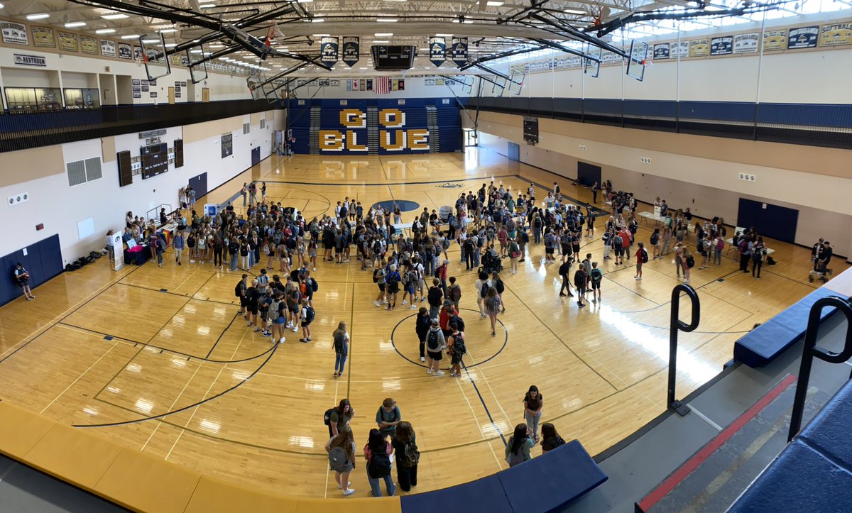 StormActivities's tweet image. Our Storm students touring the Activities-Fine Arts-Clubs Fair as part of their first day back experience. Explore our offerings at docs.google.com/document/d/1FD…