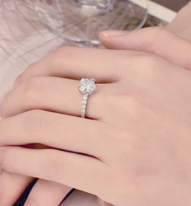 ㅤ

i have always been so sure of you.
i love you so much.

ever thine ever mine ever ours.

09.06.22 💍 

ㅤㅤ