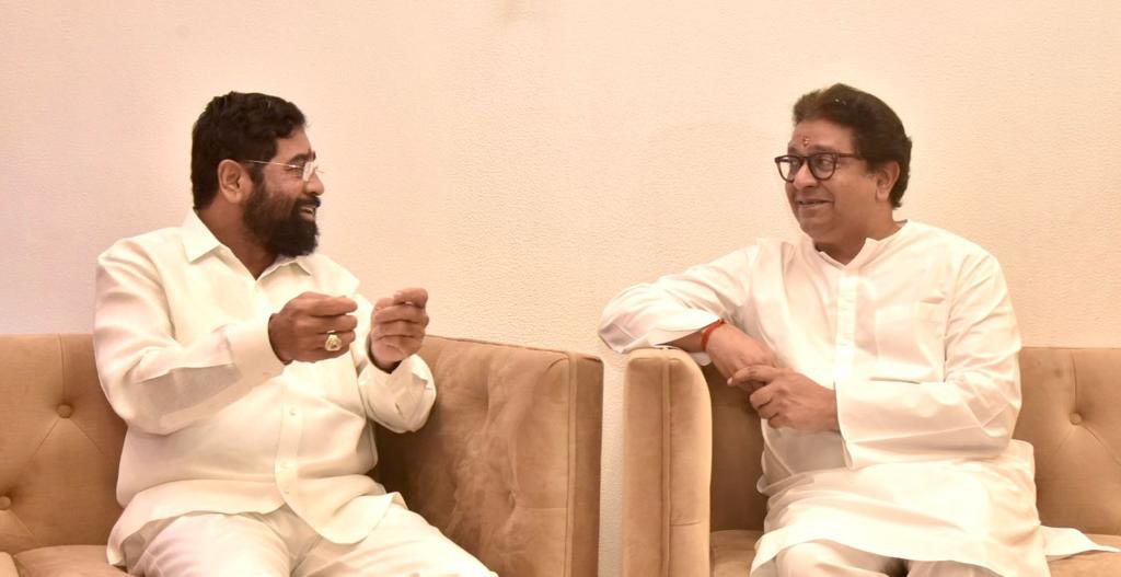 rajupatilmanase's tweet photo. आज सन्माननीय पक्षप्रमुख श्री.राजसाहेब ठाकरे यांच्यासमवेत मा. मुख्यमंत्री एकनाथजी शिंदे साहेब यांच्या ‘वर्षा’ या शासकीय निवासस्थानी जाऊन गणपतीचे दर्शन घेतले.
#RajThackeray #MNS https://t.co/akEmOMx1H1