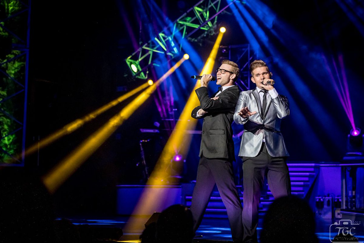 Enjoying me some Dean Martin and Jerry Lewis at #HotRodsHighHeels!

<a href="/CCooperTheatre/">Clay Cooper Theatre</a>
#ExploreBranson