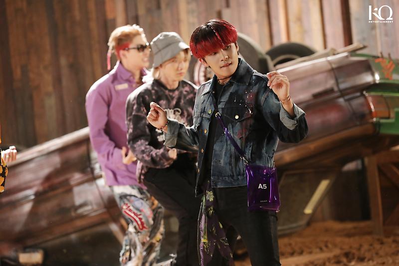 timeto_jongho's tweet photo. 200907 ATEEZ THANXX MV 촬영 비하인드

#ATEEZ #에이티즈 #JONGHO #종호 https://t.co/Ir2jBzFzEy