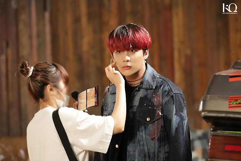 timeto_jongho's tweet photo. 200907 ATEEZ THANXX MV 촬영 비하인드

#ATEEZ #에이티즈 #JONGHO #종호 https://t.co/Ir2jBzFzEy