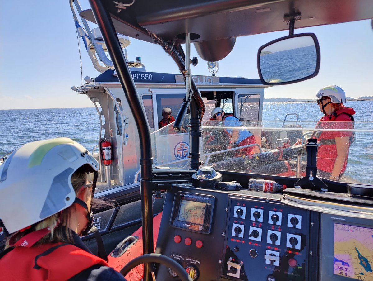 IMRF_'s tweet photo. Our #WomenInSAR Training event, in conjunction with the #FLBI, last week gave our participants a chance to operate maritime SAR vessels, as well as several aspects of leadership on SAR vessels, including communication and mission handling. https://t.co/K9toisAcHm https://t.co/ImJ4KeNIa4