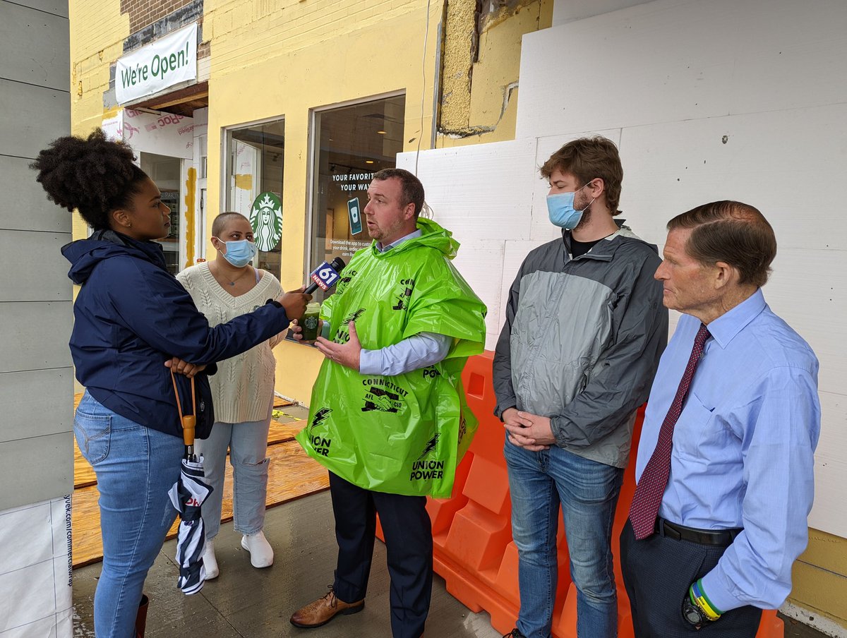 CT <a href="/AFLCIO/">AFL-CIO ✊</a> President @EHawthorne3: "The 200,000 members of the CT AFL-CIO will stand with <a href="/CCSBWU/">Corbin’s Corner Starbucks Workers United</a> and <a href="/VernonSBWU/">VernonSBWU</a> until they are paid what they are owed and get a fair contract." #NoContractNoCoffee