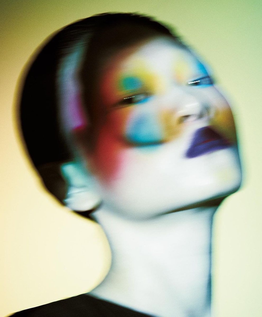 archivedzine's tweet photo. Vogue China September issue for the win. https://t.co/fmLBeoO7k4