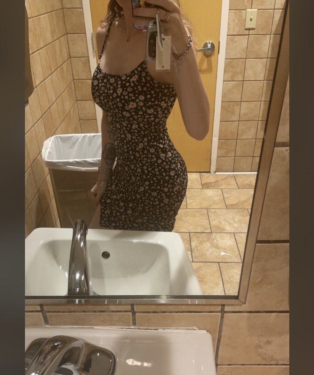 GothMylf92's tweet photo. Sundress season 🖤 https://t.co/lttVhbuzxz