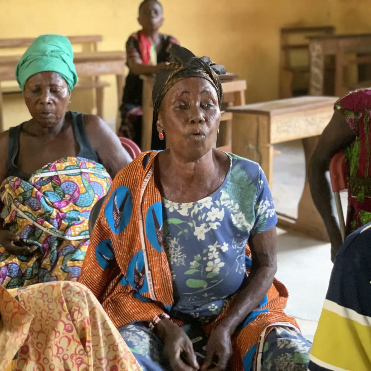 crighana's tweet photo. At #Seneagyakrom in the #Juaboso District, 35 community members including CCPC members participated in a meeting with the M&E team.
#monitoring #communitybasedstructures #smc #crrc #tacklingchildlabour #childprotection #AnAdultIsAChildWhoHasSurvived https://t.co/7BnHnU9HN3