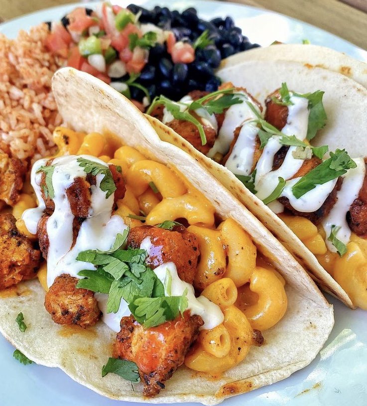 gardein's tweet image. Combine your FAV foods: #tacos + #macandcheese + Plant-based chick’n tenders for an EPIC lunch! Would YOU try this for #MeatlessMonday? ☺️
Thanks to @plantbasedhacker for creating this masterpiece! 🌮 🍝
🌱💪 #Vegan #Flexitarian #Vegetarian #Plantbased.