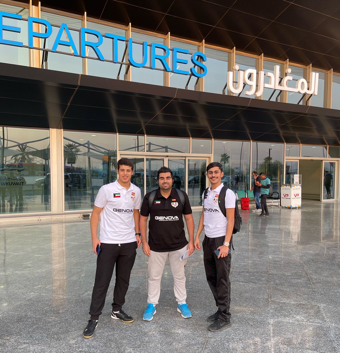 ALDERBYSHOW's tweet photo. مبارك العجمي 19 سنة لاعب السالمية ( يمين الصورة )
- عبدالله الهاجري 16 سنة حارس مرمى نادي الكويت ( يسار الصورة ) ، يتوجهان الى مدريد لخوض تجربة احتراف مع نادي رايو فاليكانو الاسباني.
#الديربي https://t.co/W49bkLA6IV