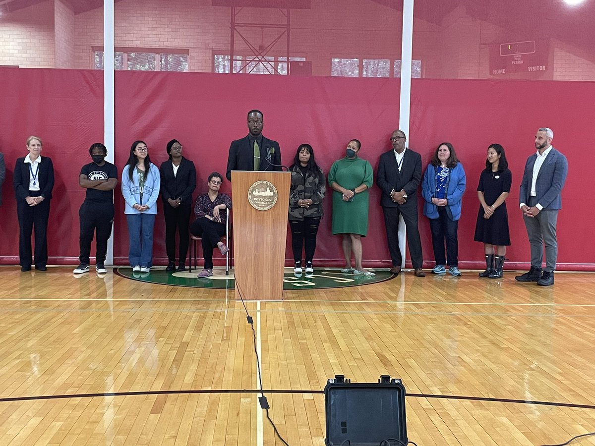 This morning <a href="/MayorWu/">MayorWu</a> and BTD announced the expansion of Boston’s Bike Network and Safer Streets which includes 9.4 mile expansion of bike lanes and a Citywide design process for safer streets. Boston will also be expanding <a href="/RideBluebikes/">Bluebikes</a>, traffic calming by building speed humps,