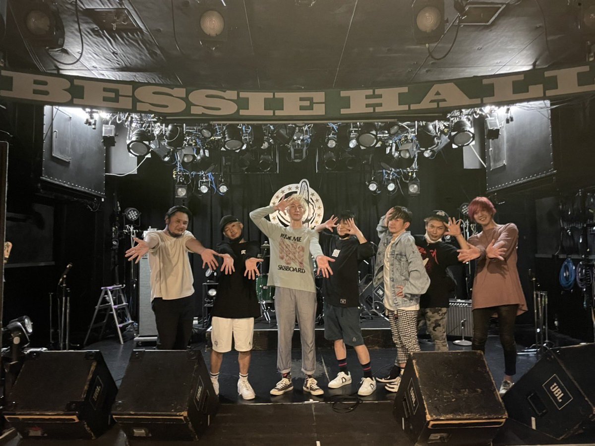 ata0222kom's tweet photo. 北海道旅行一日目終了♪

#KNOCKOUTMONKEY
#ノック
#EGGBRAIN
#エッグ
#野口
#ノッグ https://t.co/rfS9zHa6xI