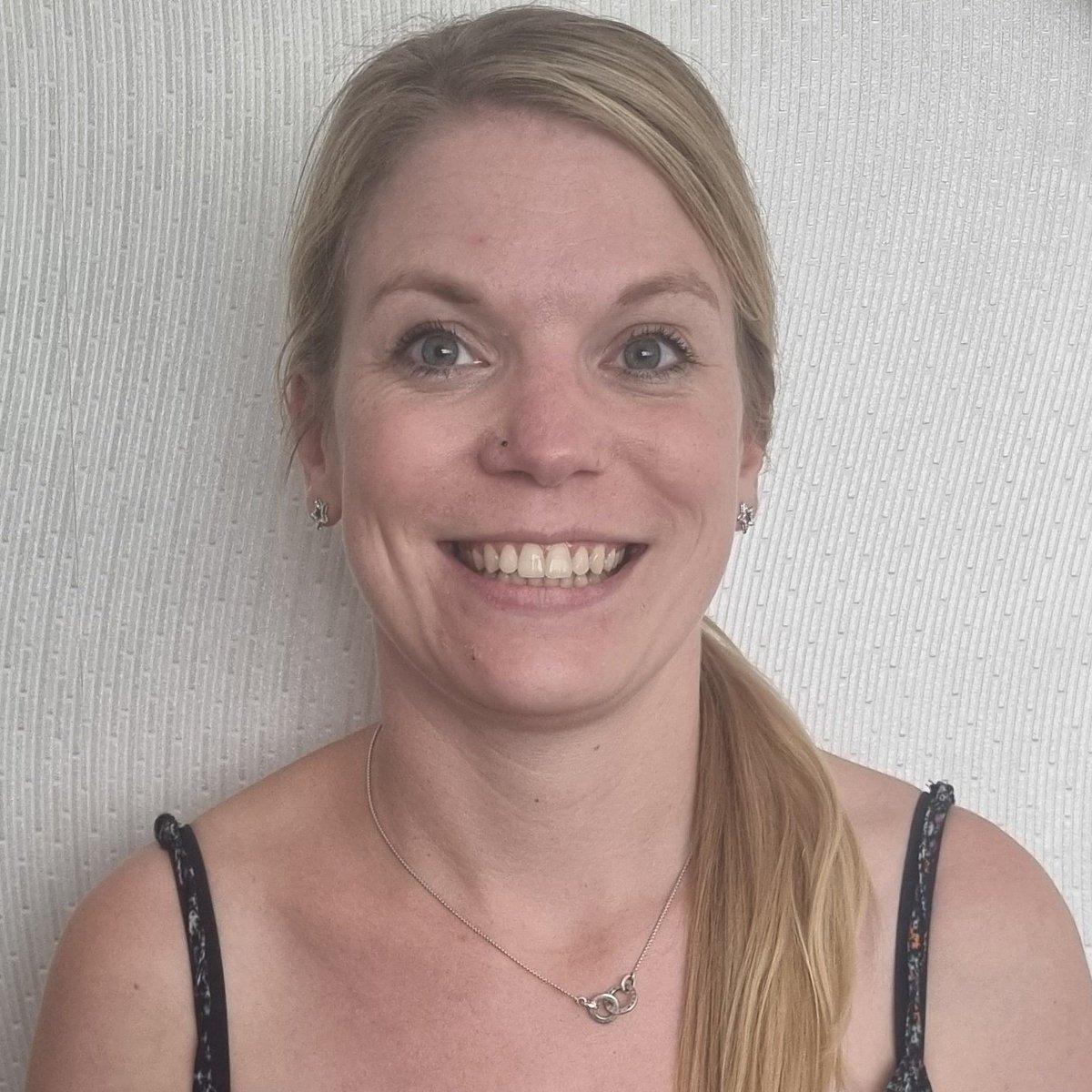 adeleatkinson's tweet photo. #NewProfilePic https://t.co/B4AJ3c7VIz