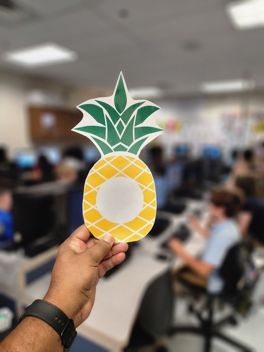 MrMac_ThePara's tweet photo. Made my rounds today to checkout how the other teachers are teaching.
#PineApplePD
@JayBastianelli #WarriorStrong #DreamBig #DeterminedΒ #BeTheChange #Ambitious #Resilient #UnStoppable #Courageous @MrsBeckTech https://t.co/xLcbpU0Bi4