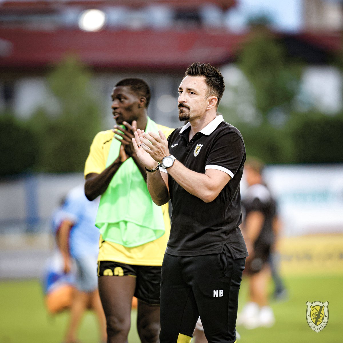 NKRadomlje's tweet photo. 📸 | NK Radomlje - NK Bravo 1:1 ⚽️

Debi za Samsondina Oura in @korun_88 👏 ter povratek Andreja Pogačarja 💪

💛🖤

#hocemozmoremosmo https://t.co/QY33HejpiS