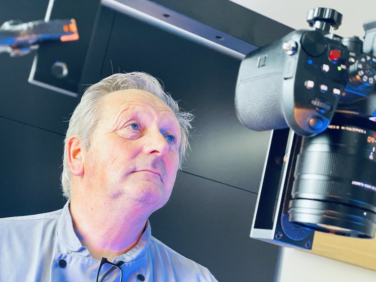 Filming some engaging food concept videos today. Hats off to Tugo for setting the bar so high with their training videos 🎬

#highstandards #nocompromise #foodconcept #commercialcatering #foodvideos #trainingvideos #videoproduction #videoagency #videography