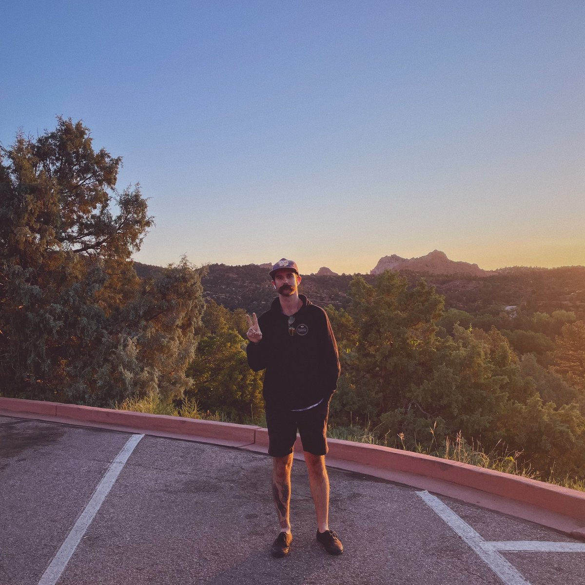 zakprobstt's tweet photo. When work brings you out to the mountains of Colorado. https://t.co/n9PVwVGCVU