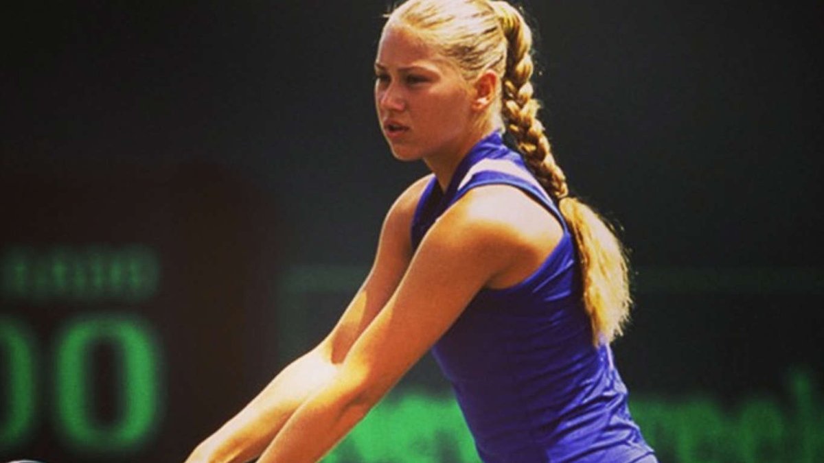 Relecture's tweet photo. €#AnnaKournikova https://t.co/e2Pdg0bkSv
