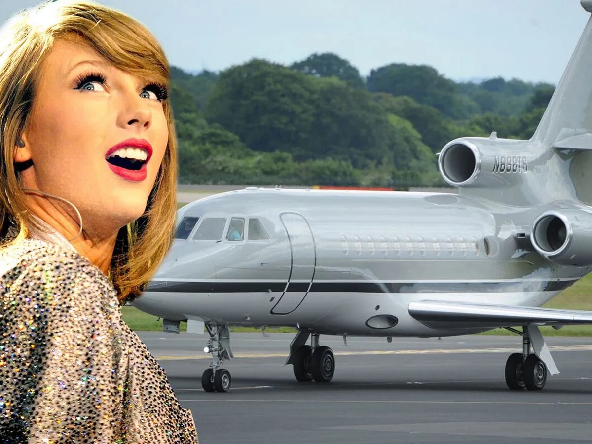 daniel197735's tweet photo. Taylor Swift and Mark Wahlberg announce plans to fly separate private jets to meet the Queen in Balmoral. https://t.co/R0tcftZINU