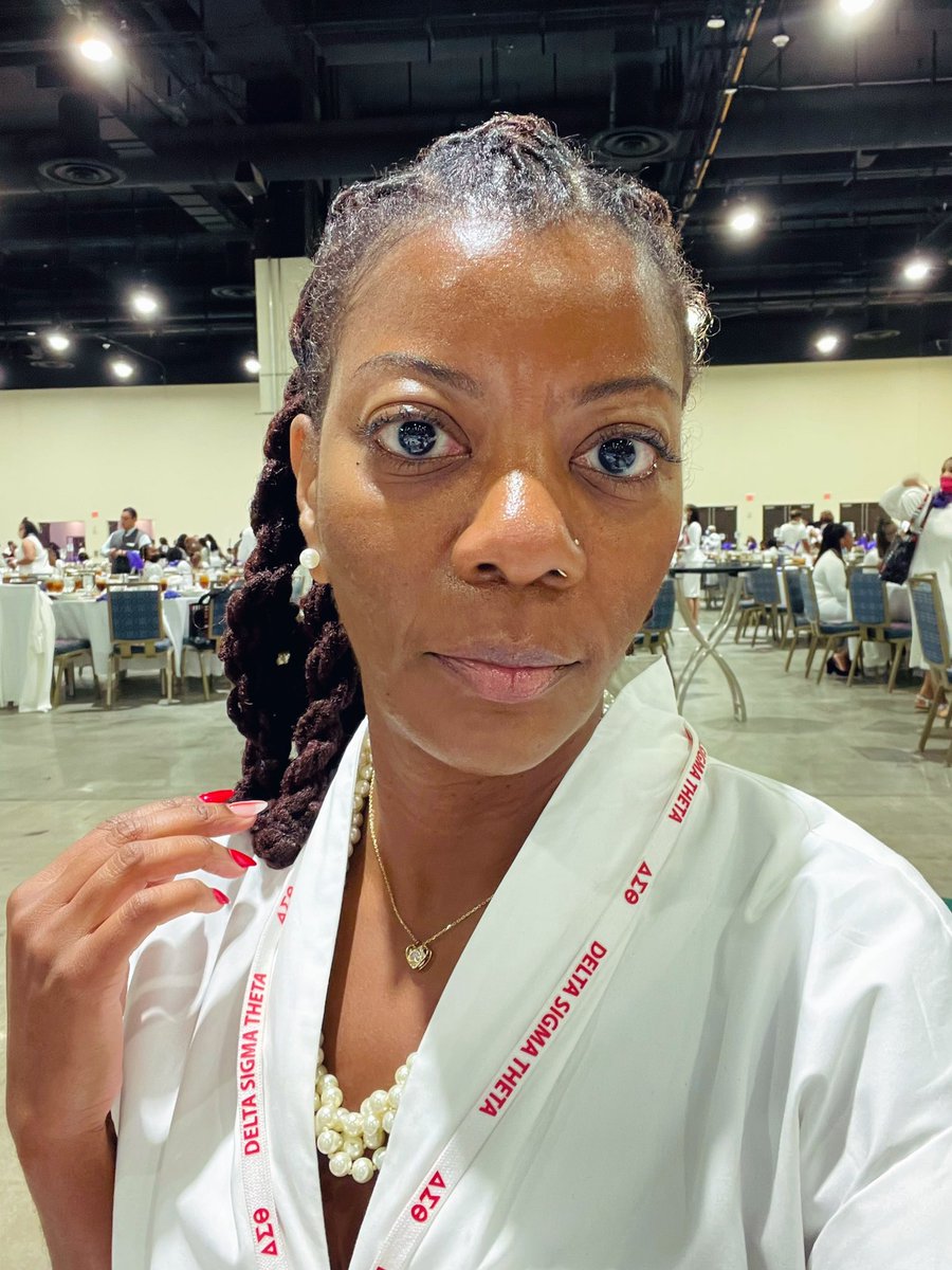 KTsDivaMom's tweet photo. My first @easternregdst conference was epic! Blessed to have a new chapter home @FWACDST. #ERC2022
#DSTRC2022 #ElevatingExcellence
#EPICSisterhood https://t.co/Ck0RQFICVs
