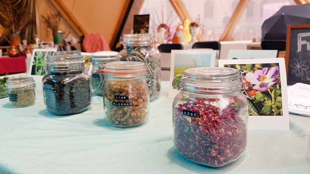 _chloelund's tweet photo. What a joy to chat to so many people about the abundant, powerful, healing plants we have growing wild in our city! Thank you to @Poli_Nations and all who braved the morning rains to attend the #GrowingProject tea workshops today πΏπ΅π§ https://t.co/edGzlzzG3e