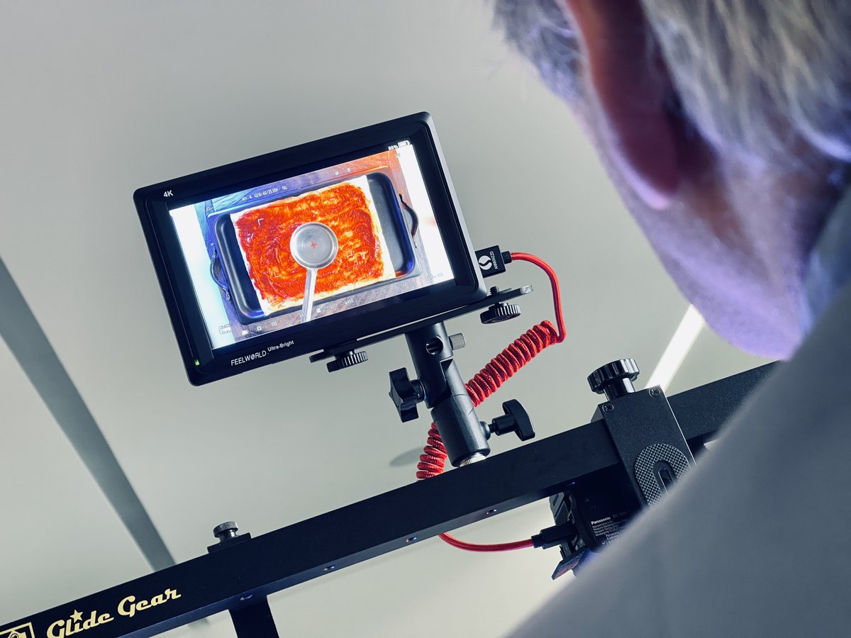 Filming some engaging food concept videos today. Hats off to Tugo for setting the bar so high with their training videos 🎬

#highstandards #nocompromise #foodconcept #commercialcatering #foodvideos #trainingvideos #videoproduction #videoagency #videography
