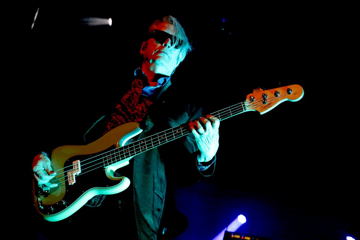 pfurs's tweet photo. Tim Butler at the @ApolloTheater 06/30/2022
#MadeOfRain #Tour @pfurs https://t.co/vuPu3rqbfm