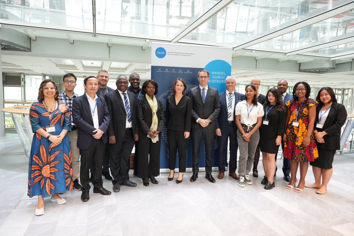 DAAD_Germany's tweet photo. At the #DAADGlobalCentres Conference international and German representatives as well as fellows of the Global Centres and @AvHStiftung Hubs meet for the first time in Berlin to network and exchange their ideas for a better future. Supported by @ABaerbock and @AuswaertigesAmt https://t.co/Ikws4FVkDW