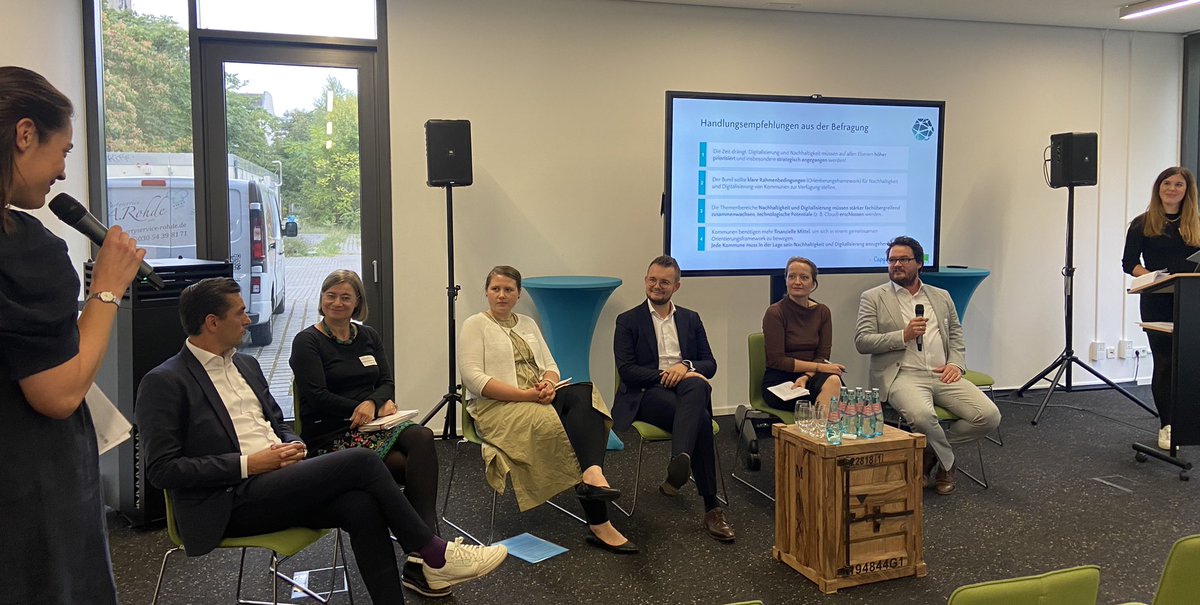 Gerald Swarat (@geraldswarat) on Twitter photo Tolles Panel beim <a href="/Colab_digital/">Co:Lab</a> mit MdBs <a href="/max_fksr/">Maximilian Funke-Kaiser</a> <a href="/NZippelius/">Nicolas Zippelius</a> @CaroWagner_in <a href="/anked/">Anke DomscheitBerg (bsky: @anke.domscheit-berg.de)</a> und @eGouvernante sowie Timo von <a href="/CapgeminiDE/">Capgeminide</a>
Famos moderiert von <a href="/Excelmueller/">Henrike Etzelmueller</a> und <a href="/KrellmannAnika/">Anika Krellmann</a> #CoLab22 Tolles Panel beim <a href="/Colab_digital/">Co:Lab</a> mit MdBs <a href="/max_fksr/">Maximilian Funke-Kaiser</a> <a href="/NZippelius/">Nicolas Zippelius</a> @CaroWagner_in <a href="/anked/">Anke DomscheitBerg (bsky: @anke.domscheit-berg.de)</a> und @eGouvernante sowie Timo von <a href="/CapgeminiDE/">Capgeminide</a>
Famos moderiert von <a href="/Excelmueller/">Henrike Etzelmueller</a> und <a href="/KrellmannAnika/">Anika Krellmann</a> #CoLab22