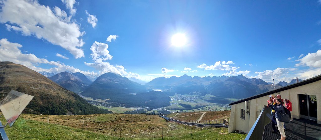 perronjk's tweet image. Quick hop over to Muottas Muragl for a post conference drink and a snack #SpinQubit5