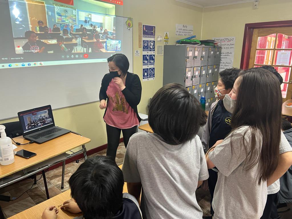 pattysolandrade's tweet photo. Last week we did a mental math activity with students from Chile. La semana pasada hicimos una actividad de cálculo mental con estudiantes de Chile @rockyriverelem @PArenas_Colegio @ParticipateLrng #UnitingOurWorld https://t.co/UClMsHfNfh