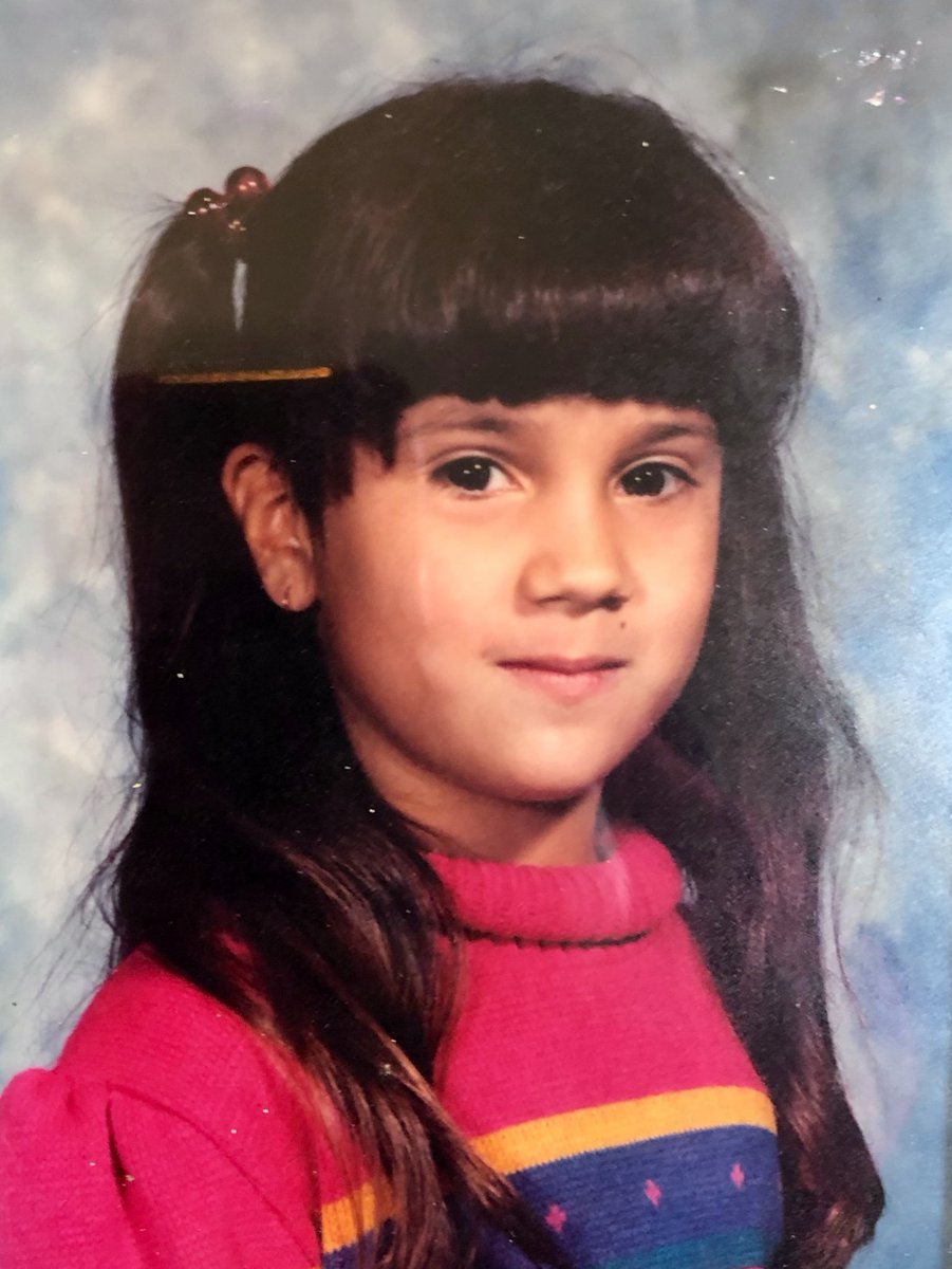 CHill_WRDSB's tweet photo. This kid loved #backtoschool and now she hopes all our @wrdsb students have an amazing start to an amazing year. #firstdayphotochallenge 
Where are your first day pics @Ev_Giannopoulos @JodiAlbrecht @ReadLila ? https://t.co/050iu3cGYQ