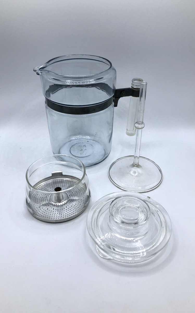 beezyandco's tweet photo. Days like these need coffee! This classic Pyrex Flameware percolator is available on @Etsy at BeezyAndCo - link in bio #coffee #CoffeeTime #CoffeeLover #BackToSchool #etsy #vintage #pyrex #flameware #tuesdayvibe #feelslikemonday #coffeebar #homedecor #kitchendecor #etsyfinds https://t.co/O5fkRuAAZc