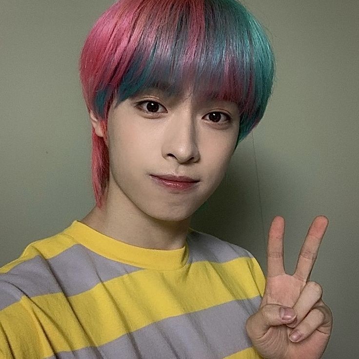 DavidKrond's tweet photo. cotton candy boy 🫶 https://t.co/qkBDL0Bp1P