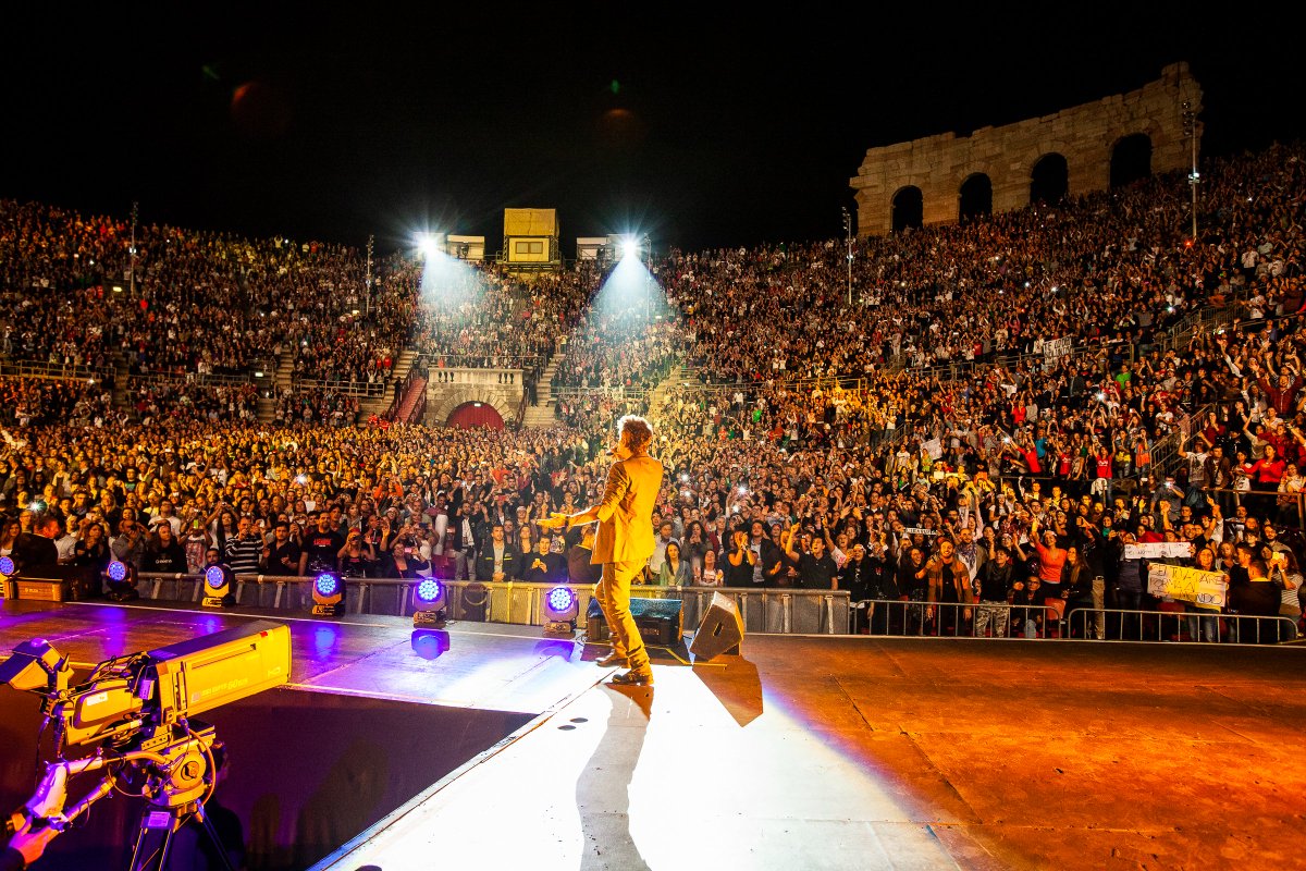 ligabue's tweet photo. Tra 20 giorni in Arena!
#arenadiVerona #Verona https://t.co/sJQaoN3P7u