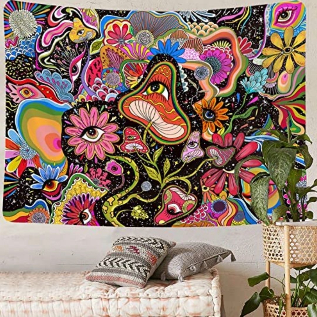 CBDDogUK's tweet photo. Mushroom 🍄 Weed 🍃 Inspired Abstract Tapestry Wall Art 
150cm x 200cm 

Ready to hang and Enjoy 😍
https://t.co/XtThdBrSWQ
🔗👆
#CommissionsEarned 

#hippie
#mushrooms #AbstractHandmade
#abstractartwork #wallart
#wallartforsale #WeedLovers #CannabisCommunity #uk #gbp #homedecor https://t.co/U2g9YdZU3s