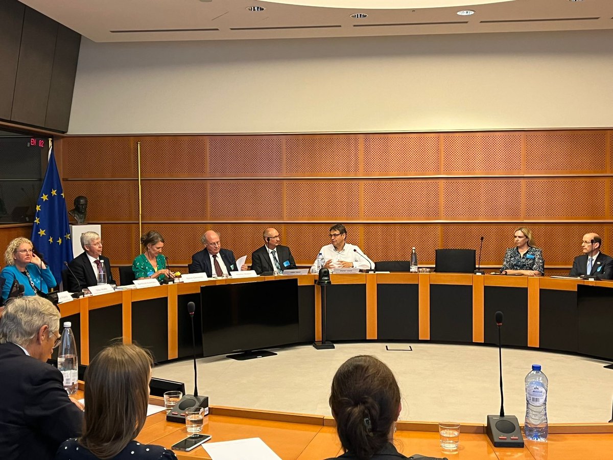 Today <a href="/Europarl_EN/">European Parliament</a> : "breastfeeding promotion and a public-private partnership for infant nutrition: are they compatible?"

<a href="/peterliese/">Peter Liese MEP</a> opened the event by framing the discussion as one on the how, and not the if, of nutritional substitutes to breastfeeding.