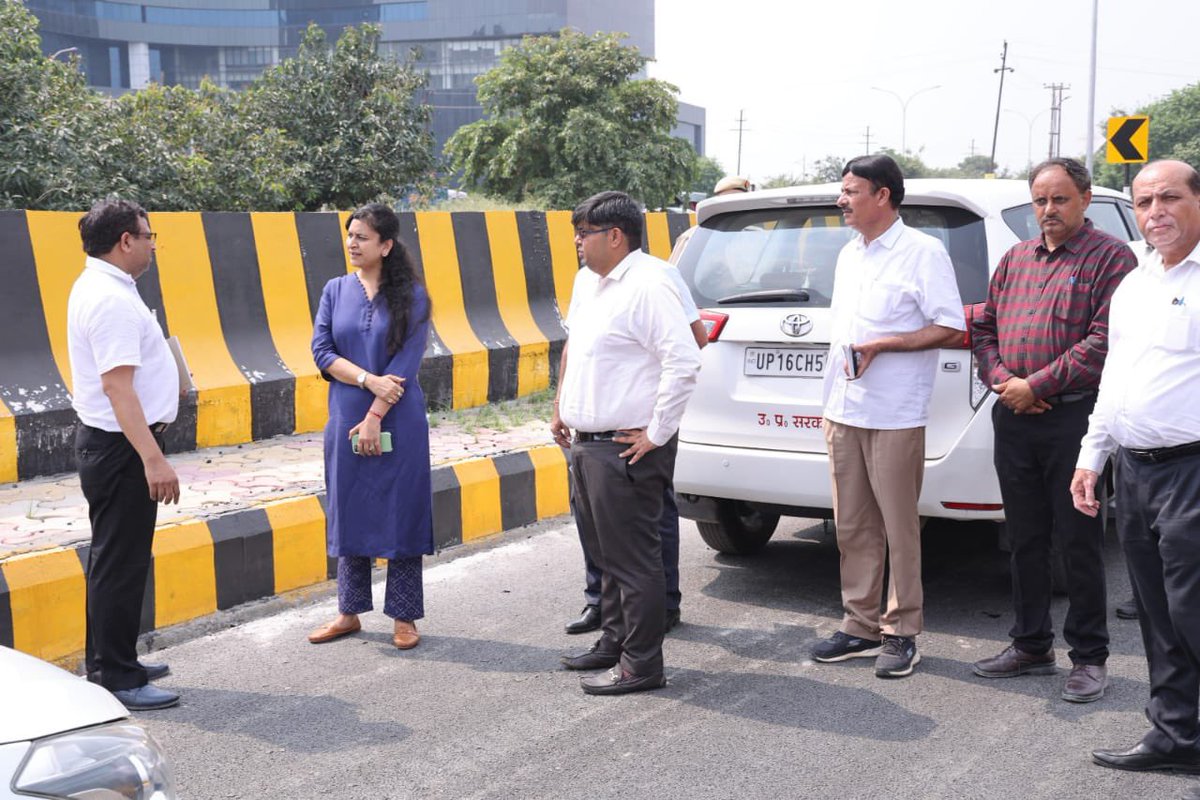 CeoNoida's tweet photo. Assessed the status of  Kondli underpass today  .underpass almost ready to open for public use.
#NoidaAtWork https://t.co/9HpyIGbSOy