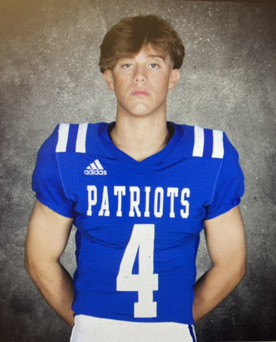 Week 2 Offensive Player of the Week!!

Vincent Abrego
Junior Quarterback 
#beblue