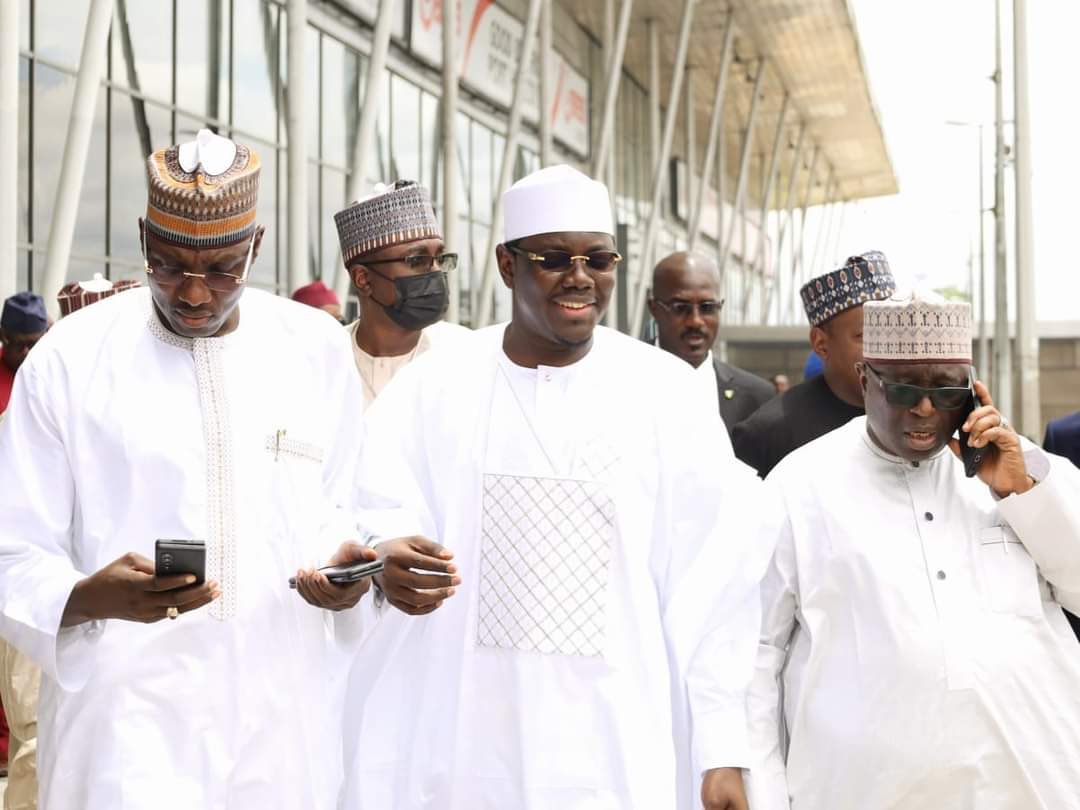 only1topboyy's tweet photo. BREAKING NEWS:

PDP Governorship Candidates from Sokoto, Jigawa, Kaduna, Katsina and 13 other states just arrived Port Harcourt to meet with Governor Nyesom Wike. https://t.co/WisNRsVJi1