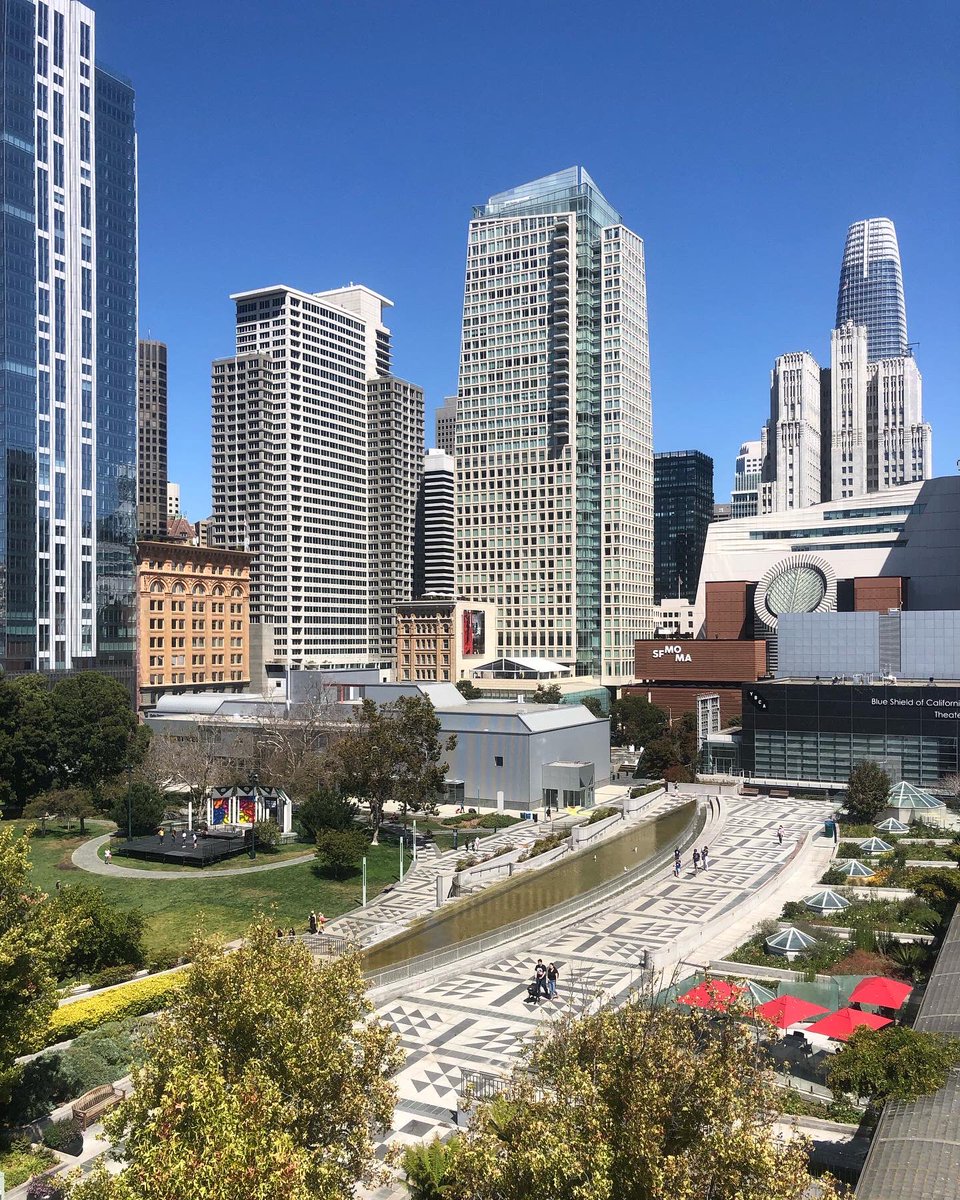marsmckay's tweet photo. SF Zine Fest was great. Lots of books were traded and sold, lots of people met. https://t.co/Z62TTNDixB