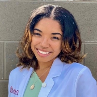 SoMMeharry's tweet photo. .@MeharryMedical second-year medical student, Maya Ricketts recently reflected on her time in the Stanford-HBMC summer mentorship program. During her reflection, Ricketts shared her perspectives on Art and Medicine and how they intersect. 

#MeharryMedicalCollege #BlackDoctors https://t.co/dJ01EGtZdW