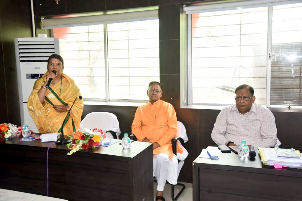 आज नगर निगम सिंगरौली की प्रथम परिषद की बैठक में संपन्न हुई।

हर घर नल - जल पहुँचाने के लिए "अमृत 2.0" योजना सभी पार्षदों की सहमति से परिषद में स्वीकृत की गई।
<a href="/ArvindKejriwal/">Arvind Kejriwal</a> <a href="/AamAadmiParty/">AAP</a>