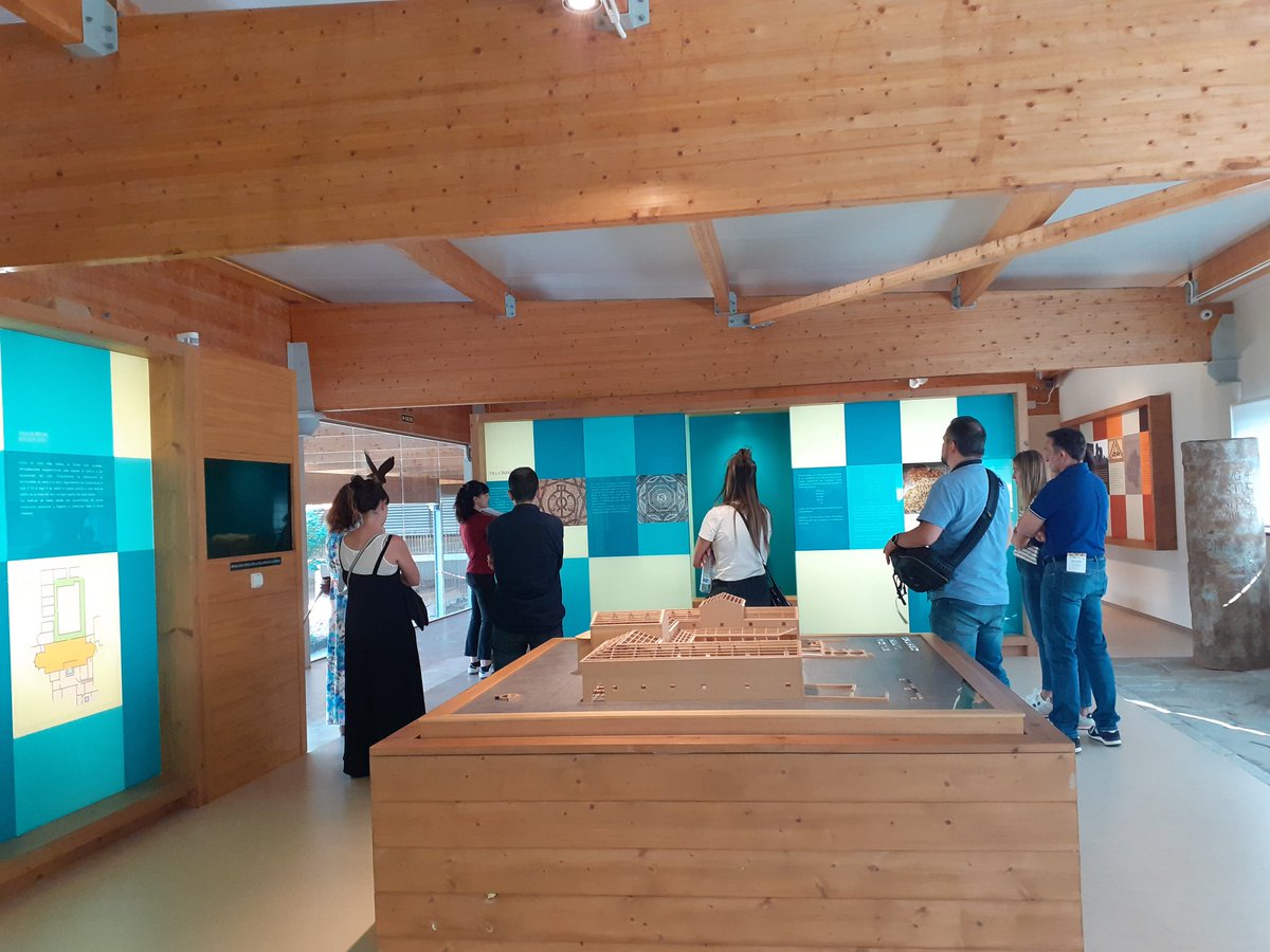 StellaStellae's tweet photo. #EPACVI #EPACActivo ¡la villa de los mosaicos geométricos! Villa Romana de La Dehesa de Soria https://t.co/y4oCctp7S9