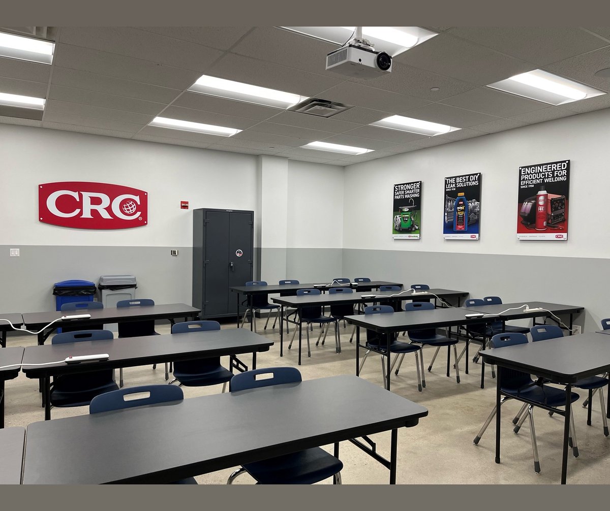 CRCAuto's tweet photo. The CRC classroom was the first to welcome students at @UTITweet Austin Campus . This campus trains students for in-demand careers in auto, diesel and welding industries through state-of-the-industry tools and technology.

#CRCInd #CRCAuto #AutomotiveTechnician #Careers #STEM https://t.co/gwJPAHHkr0