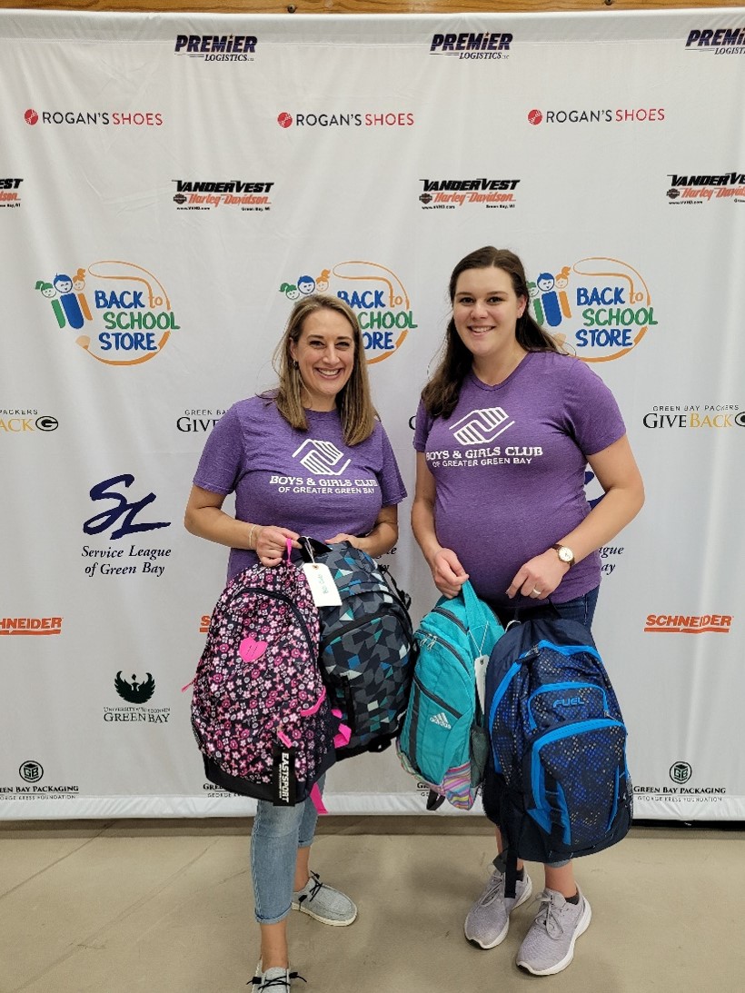 Club staff participated in the Service League of Green Bay's Back to School Store!

Club received 100 elementary backpacks filled with shoes, socks, underwear, and hygiene products in addition to 75 middle and high school backpacks. 

We are incredibly grateful for their support!