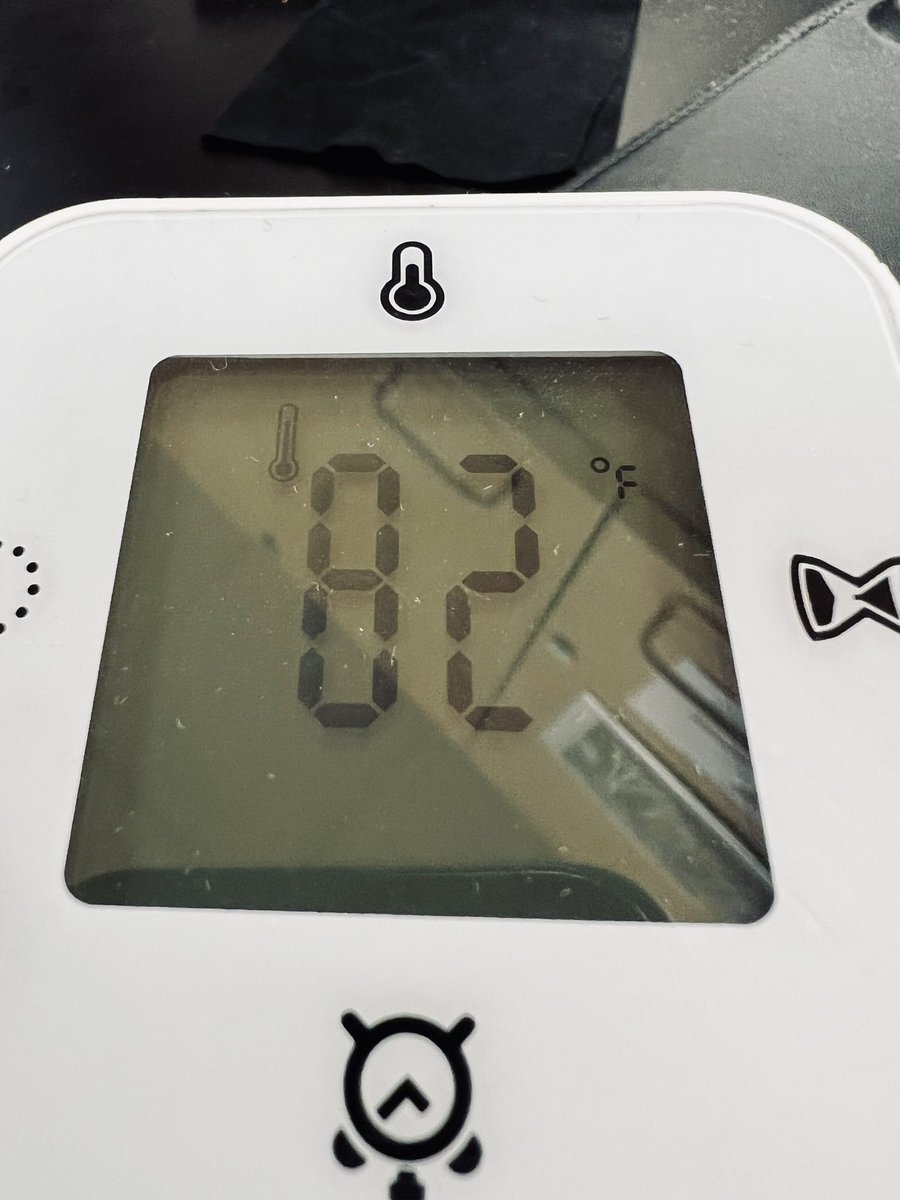 Third straight school day with a broken HVAC system. 82°… before adding students and computer heat. Not the ideal conditions for learning.